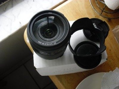 Sony SAL18250 18-250mm f/3.5-6.3 A-Mount All-in-One Lens - WORKS/TESTED