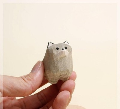 Hand-Carved Wooden Wolf Figurine, 1.6'' Mini Wolf Animal Statue for Rustic She...