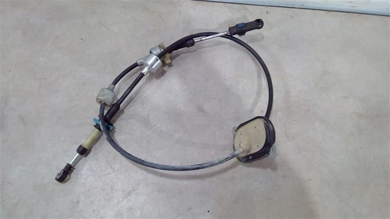 Cable de cambio de transmisión automática Chevrolet Trax 2017-2021 95421257 Foto 2 de 4
