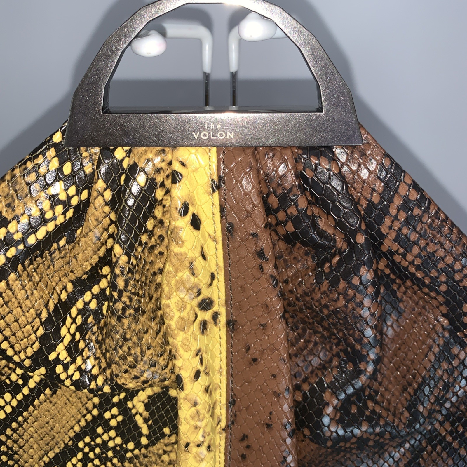 The VOLON Handbag Two-tone Python Snake Printed L… - image 7