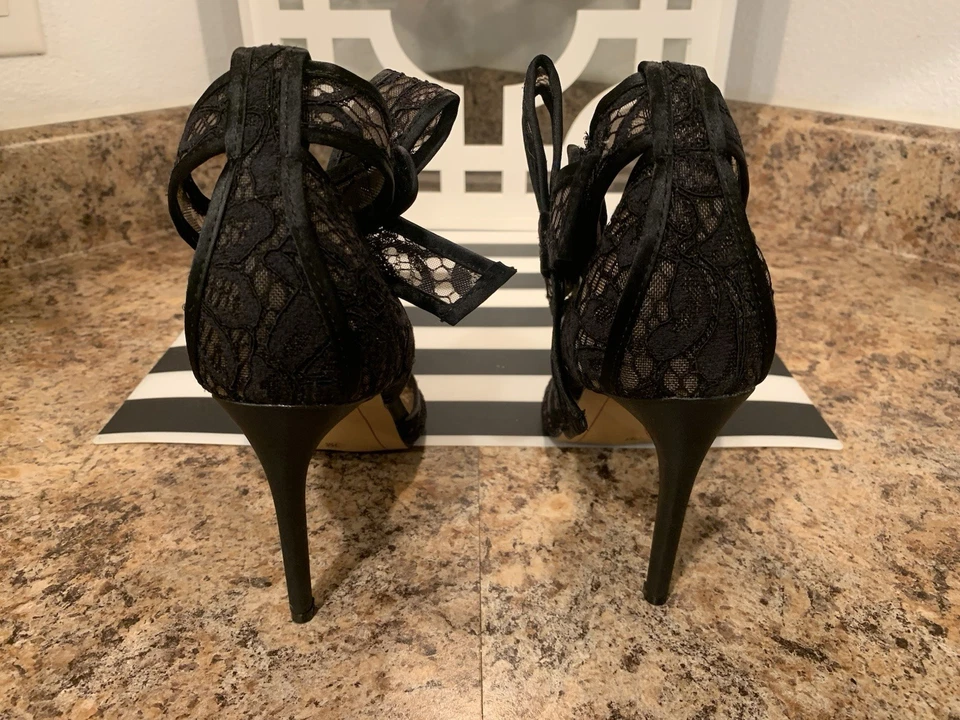 Tacones negros I.N.C International Concepts talla 7M Foto 3 de 4