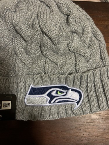 Women's New Era Gray Seattle Seahawks Swift Cable Cuffed Knit Hat with Pom - Picture 3 of 9