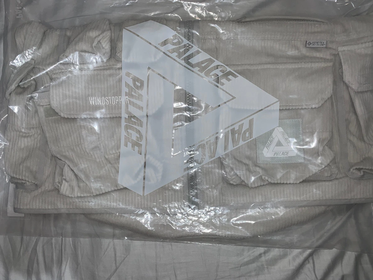 PALACE SKATEBOARDS GORE-TEX INFINIUM CORDUROY VEST CREAM Size Medium