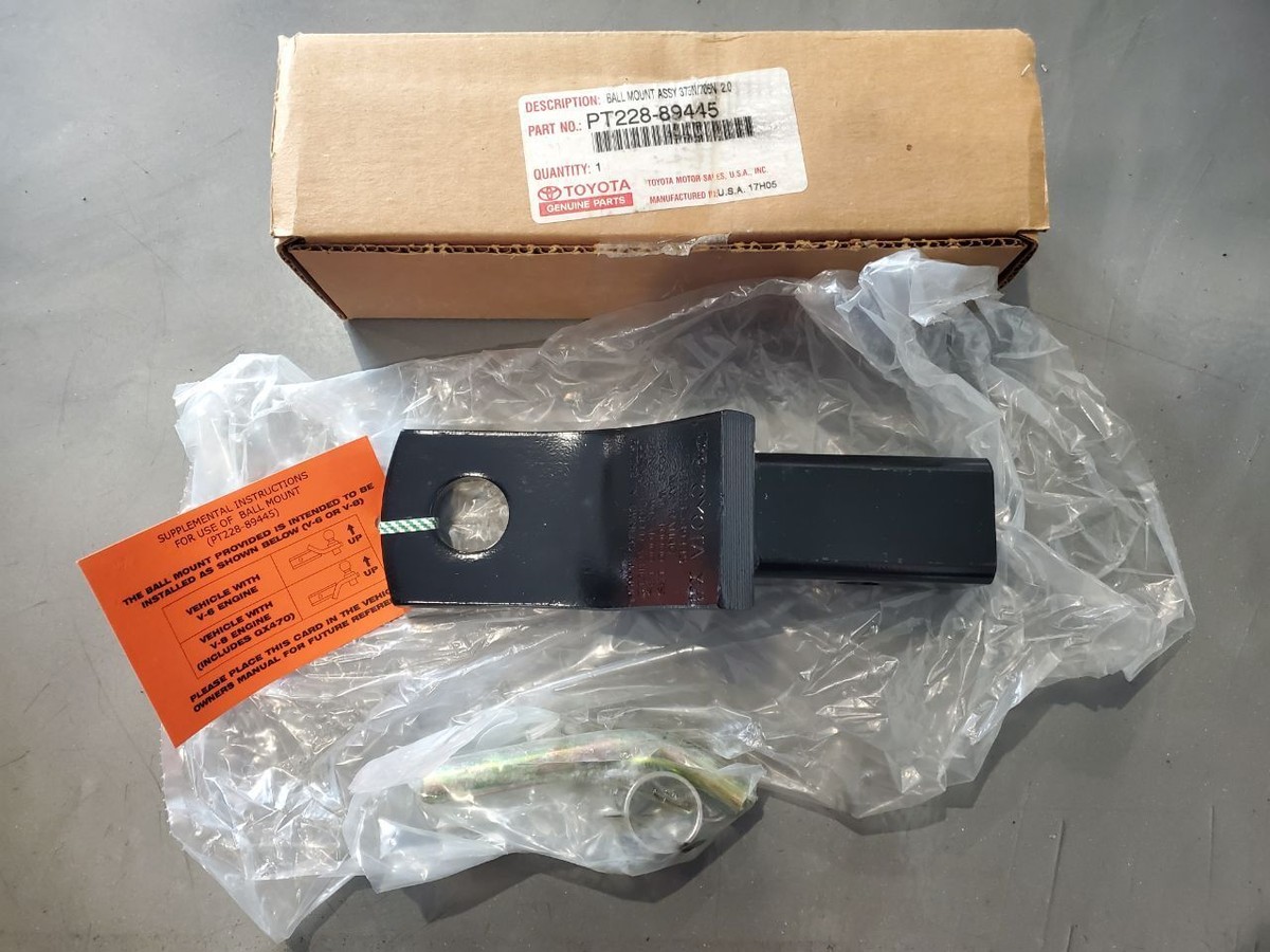 NEW Genuine Toyota Ball Mount Assy PT228-89445 | eBay