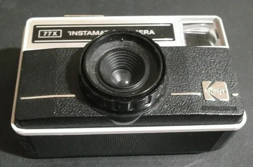 ¡Cámara con visor Kodak 77x Instamatic Camera con óptica Kodar!!!