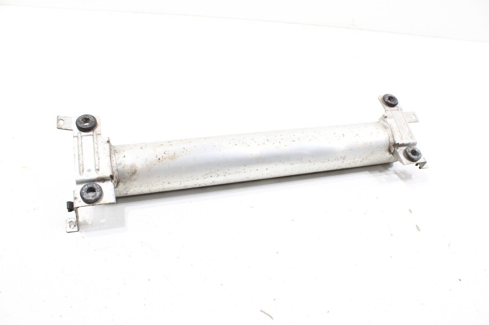 2017 - 2020 MASERATI LEVANTE AIR RIDE SUSPENSION REAR RESERVOIR TANK OEM