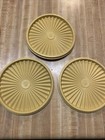 Vintage Tupperware LID ONLY #808 Round Harvest Gold Starburst Servalier 6” Seal — photo 1