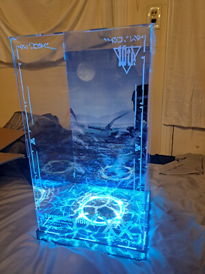 Black Rock Shooter inexhaustible Ver. 1/8 Figure Display Case DAMAGED
