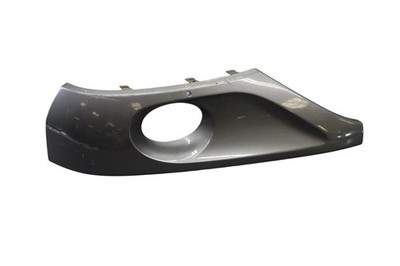 11-16 Volkswagen Touarge Front Left Side Bumper Fog Light Surround Trim OEM
