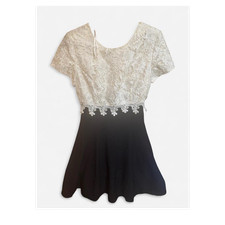 Jessica McClintock Gunne Sax 1980s Lace Bodice Fit Flare Dress 7/8