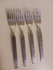 Vintage Oneida Community Stainless Isabella Salad/Dessert Forks Set of Four