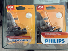 Philips 9005 B1 12v 65 W Standard Vision 2 Pack Lot Head Light Bulb Replacement Philips 9005 B1 12v 65 W Standard Vision 2 Pack Lot Head Light Bulb Replacement