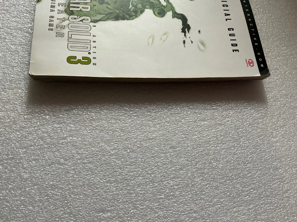 Metal Gear Solid 3 Snake Eater Official Strategy Guide vgc +foldout rare Konami - Image 4 of 4