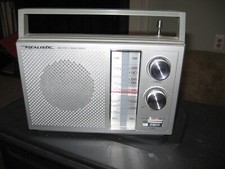 Vintage Realistic RadioShack AM/FM 2 Band Radio Model 12-716 Tested 