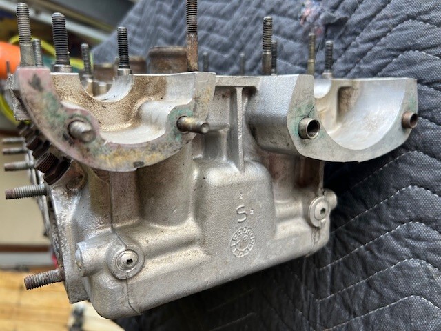 ferrari 308 or mondial engine left cylinder head motor 115540