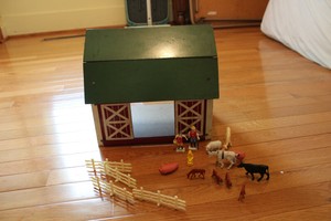 vintage toy barn