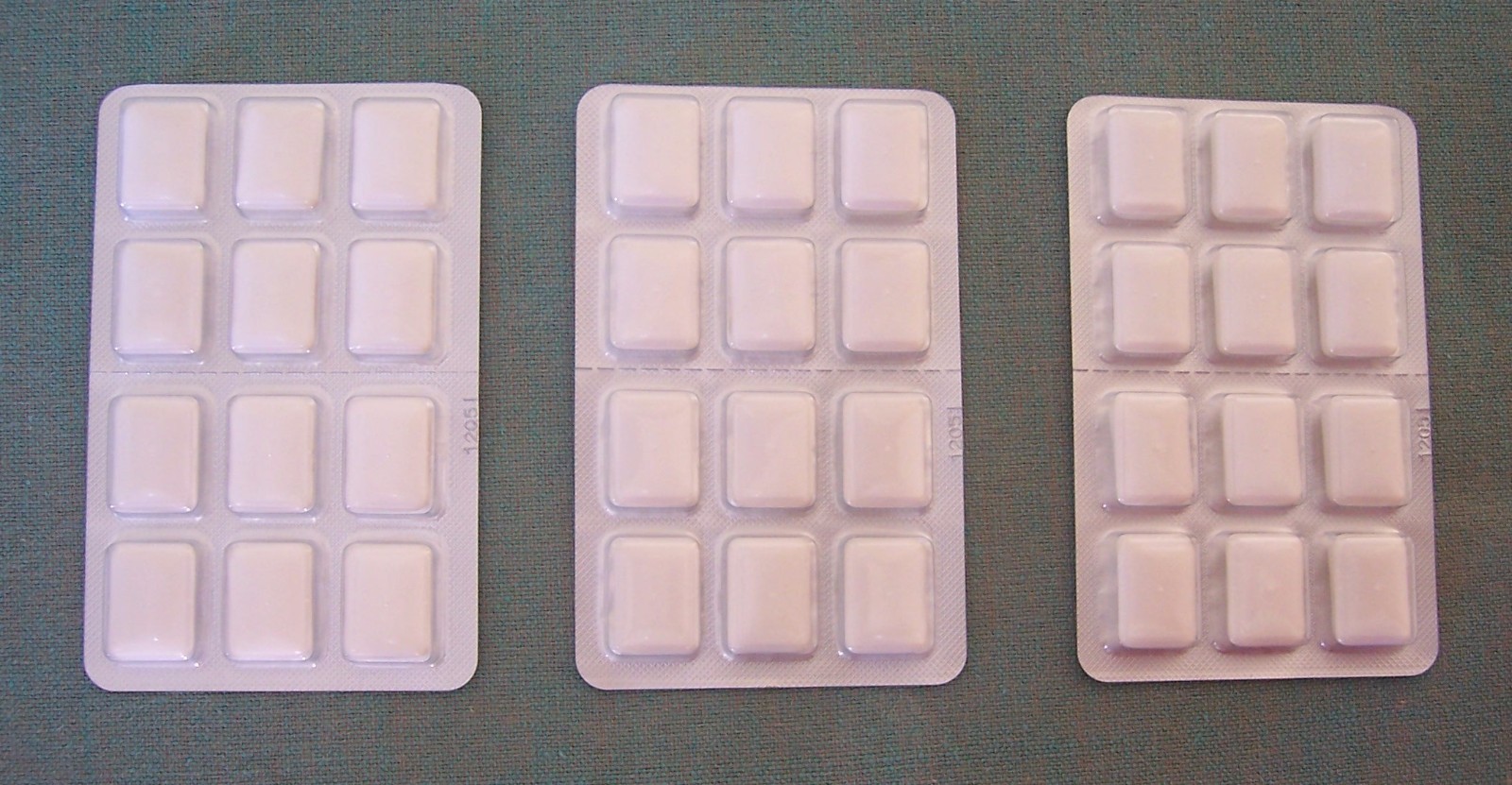 3 CHEWING GUM WITH CHIOS MASTIC NATURAL FLAVOR SUGAR FREE