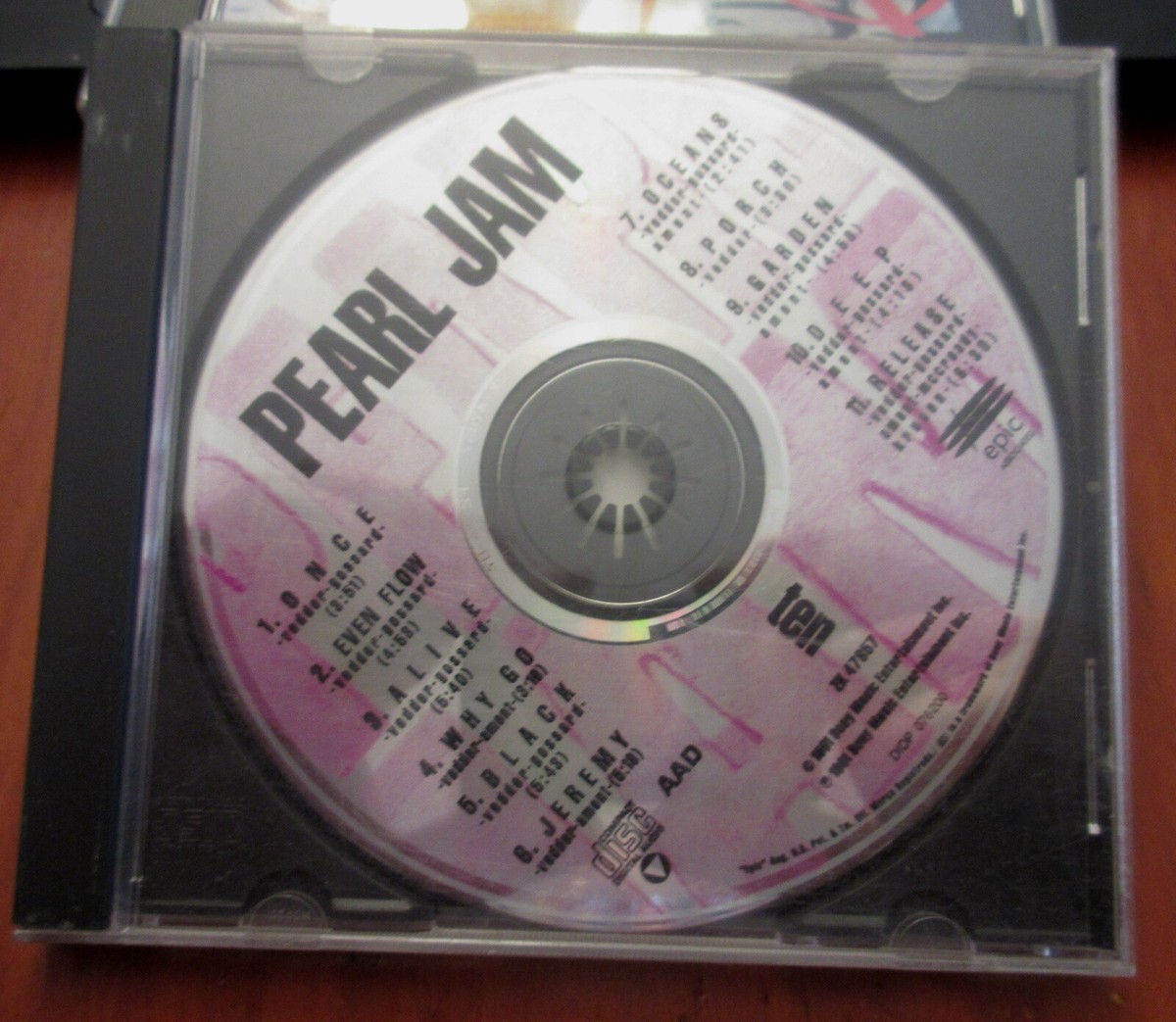 DEF JAM 10TH YEAR ANNIVERSARY (未開封CD） Amazon.co.jp: Def Jam Music Group 10th Anniversary: ミュージック