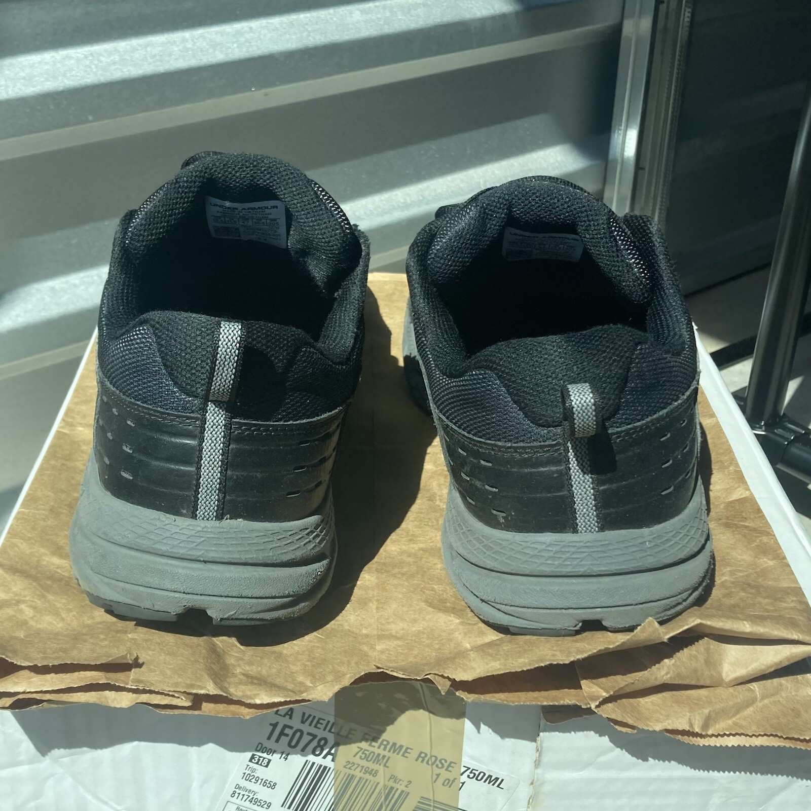 SAOLA Scarpe da corsa Under Armour da uomo Charged Toccoa 2 3021955 001 nere 12 5