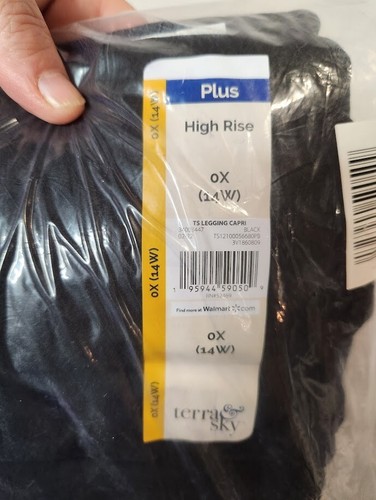 TERRA & SKY Capri Leggings Size 0X 14W Womens High Rise Black New