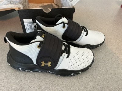 UNDER ARMOUR  GS ZONE BB  BASKETBALL Shoes size 7Y  3024262-102