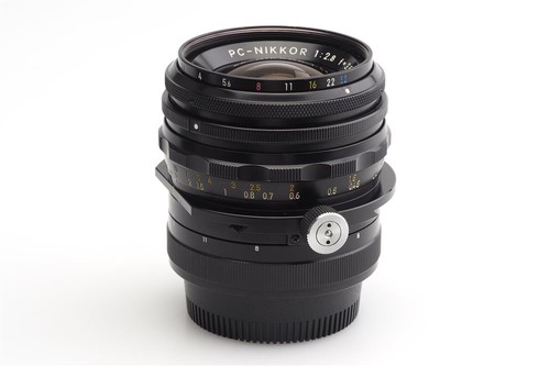 Nikon PC-Nikkor 2.8/35mm Shift Lens #881867 - Bild 4 von 6