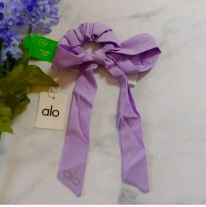 Alo Yoga Scrunchie | eBay