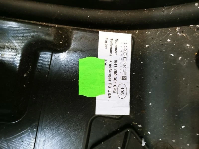 2007 AUDI A4 CABRIOLET DRIVER LEFT STEERING DASH TRIM KNEE ASSY OEM USED - Imagem 4 de 4