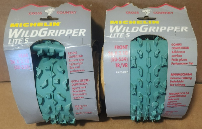 NOS pair of GREEN Michelin WILDGRIPPER LITE S mtb tires FRONT & REAR, 26 x 2.10