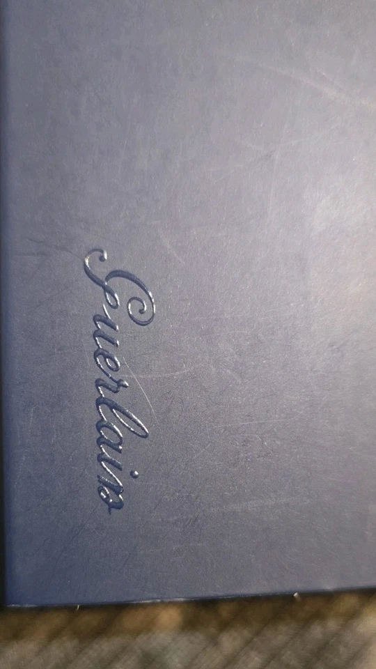 NUEVO EN CAJA RARO GUERLAIN Bolso Dije Llavero Tono Dorado Dijes Con Cinta Rosa Foto 4 de 4