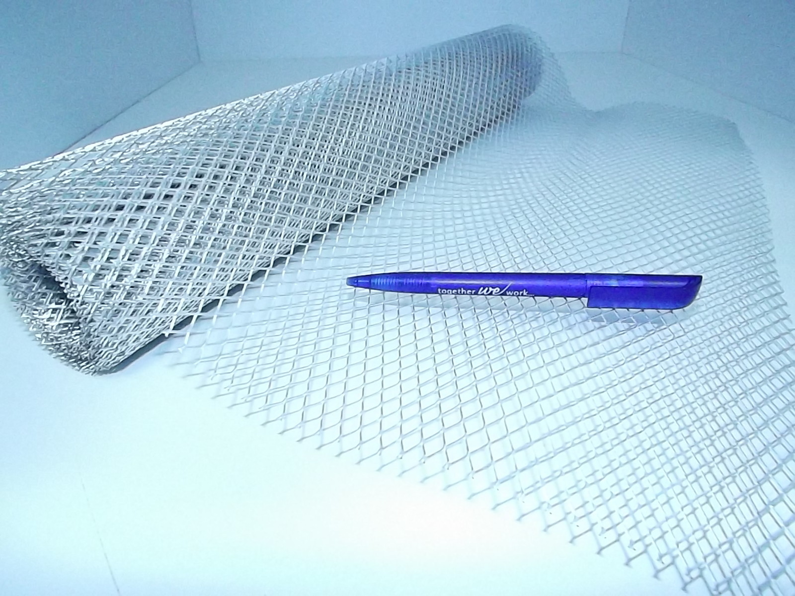 Coarse Aluminium Modelling Mesh - 3m x 50cm Roll