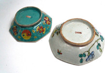 Pair of 2 Vintage Antique Chinese Famille Rose Floral Porcelain Bowls