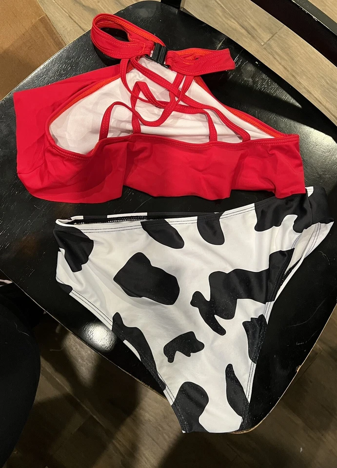 two piece swimsuit size junior L - A0052 - Image 2 of 3