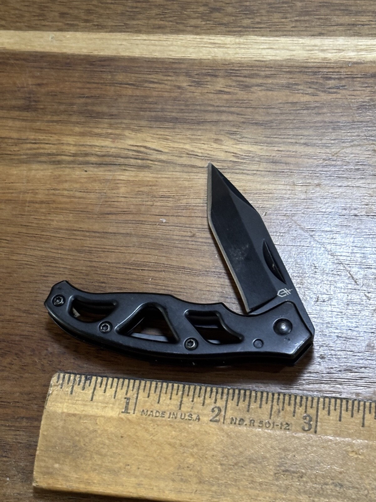 black small GERBER PARAFRAME KNIFE FRAMELOCK MANUAL TANTO FISHING ...