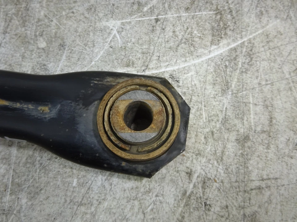 Brazo de control de localización inferior trasero Land Rover LR2 2008-2015 OEM DE230215 Foto 2 de 4