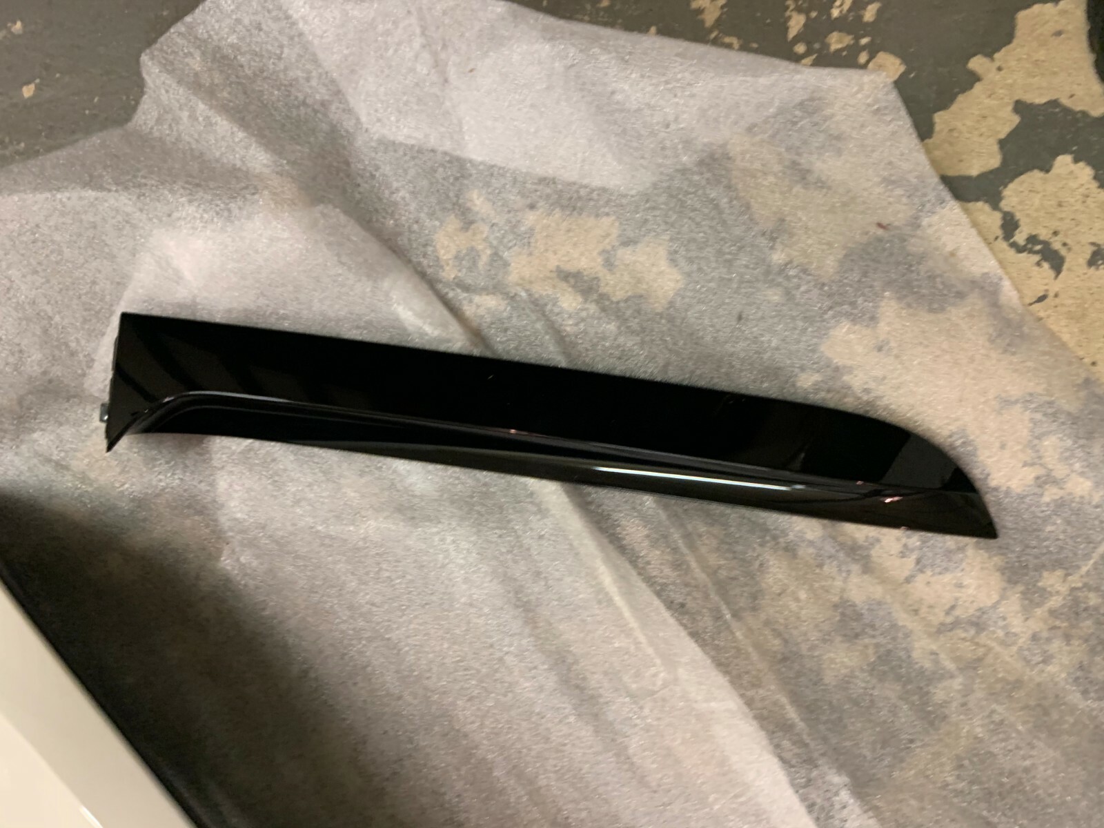  BENTLEY BENTAYGA REAR ROOF SPOILER OEM 36A827933