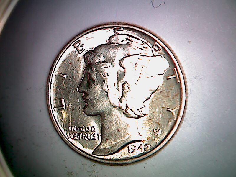 1942 Silver Mercury Dime Circulated AU Condition, better than most. AZ5