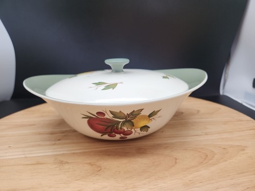 Wedgwood Covent Garden Lidded Vegetable Serving Tureen Dish - Picture 4 of 13