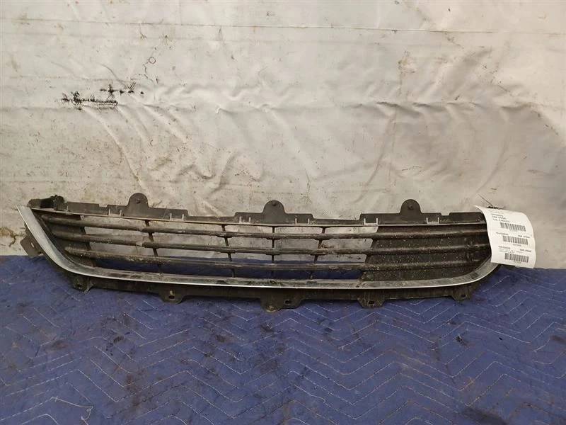 Grille Lower Fits 13-16 MKZ 2709589 - Изображение 2 из 4