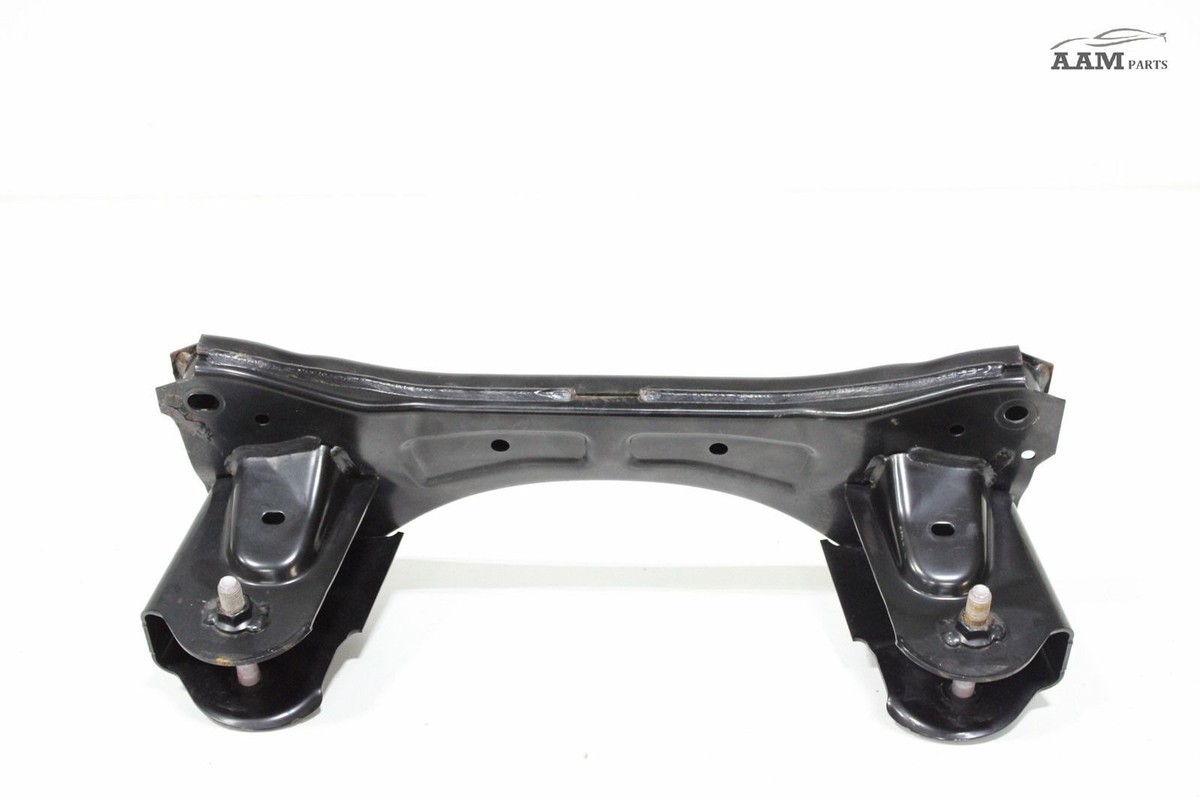 maページ 2020-2023 MAZDA CX-30 AWD REAR DIFFERENTIAL AXLE CARRIER MOUNT