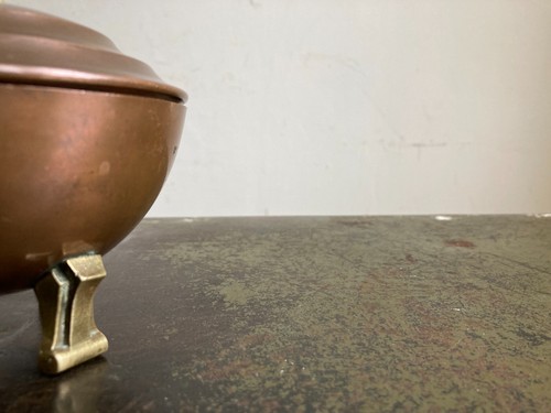 Vintage Art Deco Brass Tripod Base Feet Copper Lidded Trinket Dish / Bowl c1930s - Picture 2 of 14