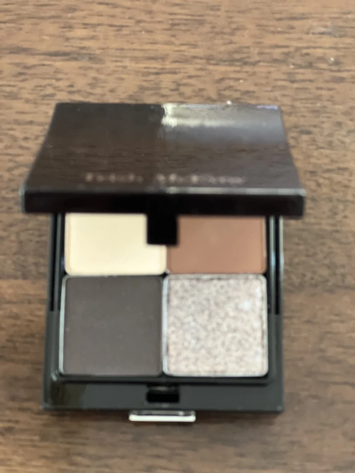 Trish McEvoy Makeup Wardrobing Refillable Compact with 4 Eye Shadows - Image 2 of 3