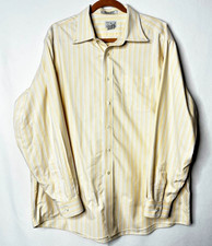 L.L. Bean Men  s Wrinkle Resistant Traditional Fit Button-Down Shirt 17 -35Yellow