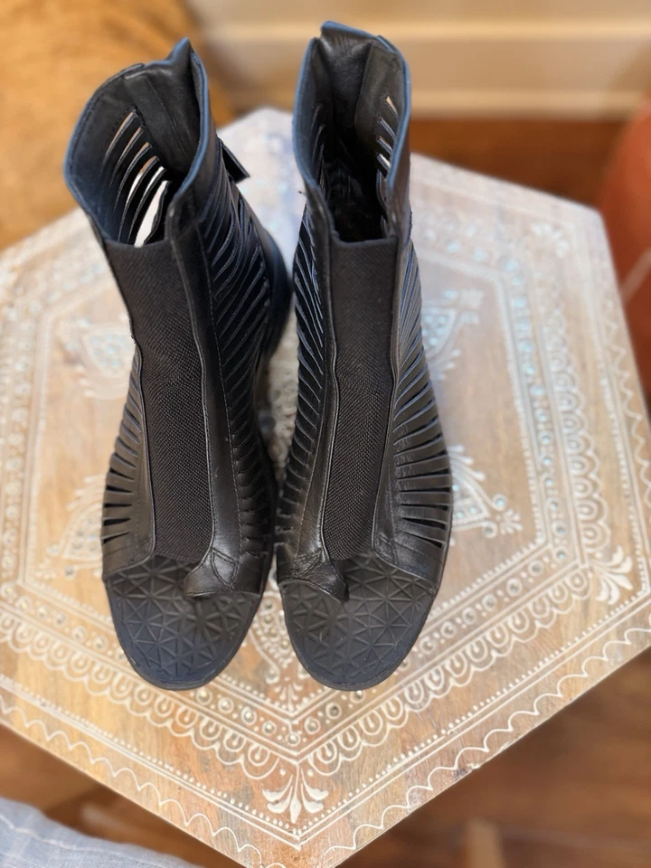 Sandalia de cuña Nike Lunarsandiator Sky Hi negra para mujer EE. UU. 8 muy buen estado Foto 2 de 4