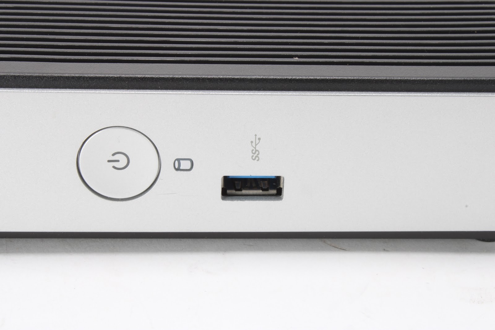 Savant SVR-SMRTD-10 Smart Host With Power Supply, Screws and Accessories