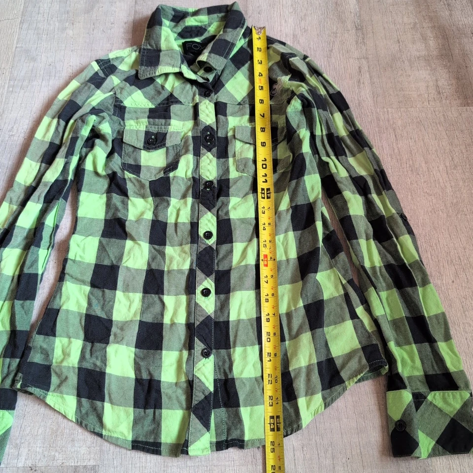 Camisa con botones de manga larga a cuadros verde para niñas Fox talla S Foto 4 de 4