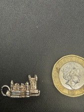 vintage Sterling silver opening Balmoral castle charm/pendant 5.45g 