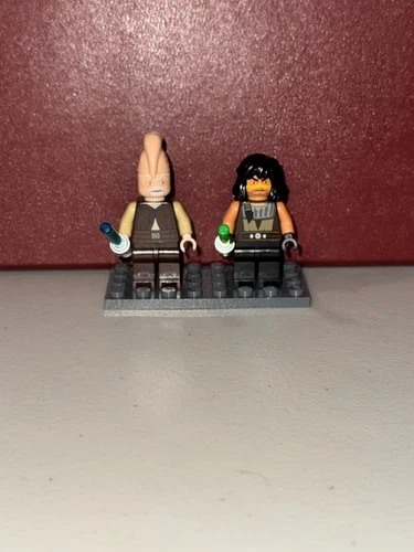 LEGO Quinlan Vos (sw0333) and Ki-Adi-Mundi  (sw0319) Minifigures