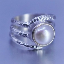 Size 7, vintage Sterling 925 silver handmade textured ring with pearl