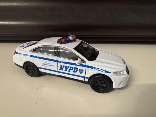 Daron Ford Police Interceptor NYPD Police Car 1:43
